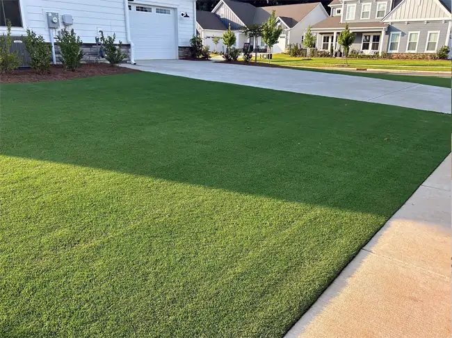 artificial-turf-front-yard